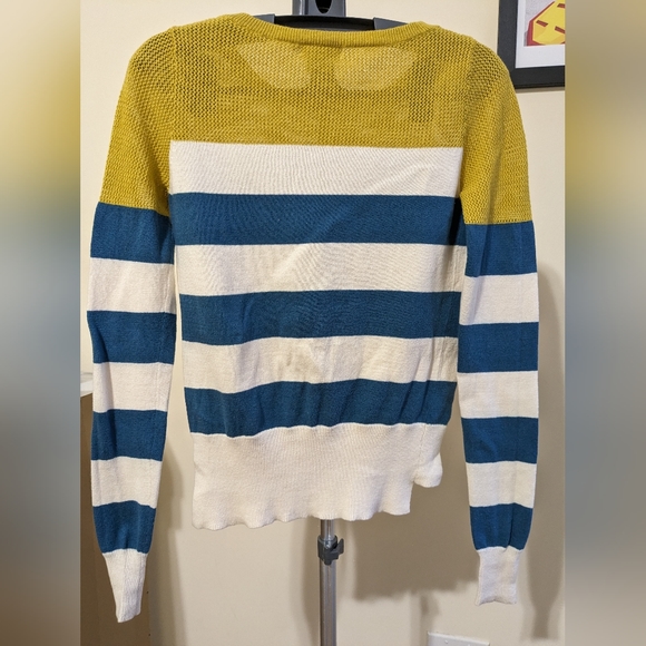 Fall style UO Cooperative Lightweight Sweater Yellow Blue White Striped EUC XS - Picture 4 of 5